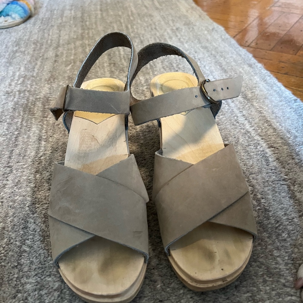 No. 6 Coco leather platform sandals, 39N